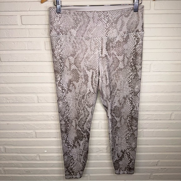 IVL Collective White Metallic Snakeskin Active Leggings, Women’s Size 10 - Picture 1 of 7